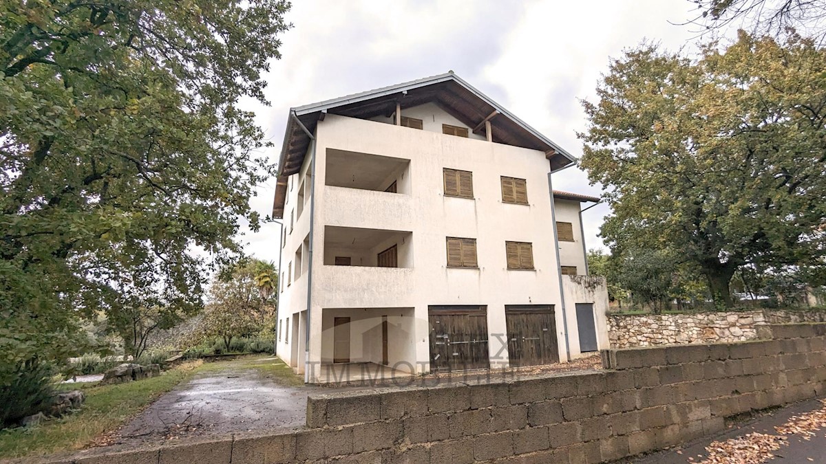 House with 7 residential units in Poreč, 847m2