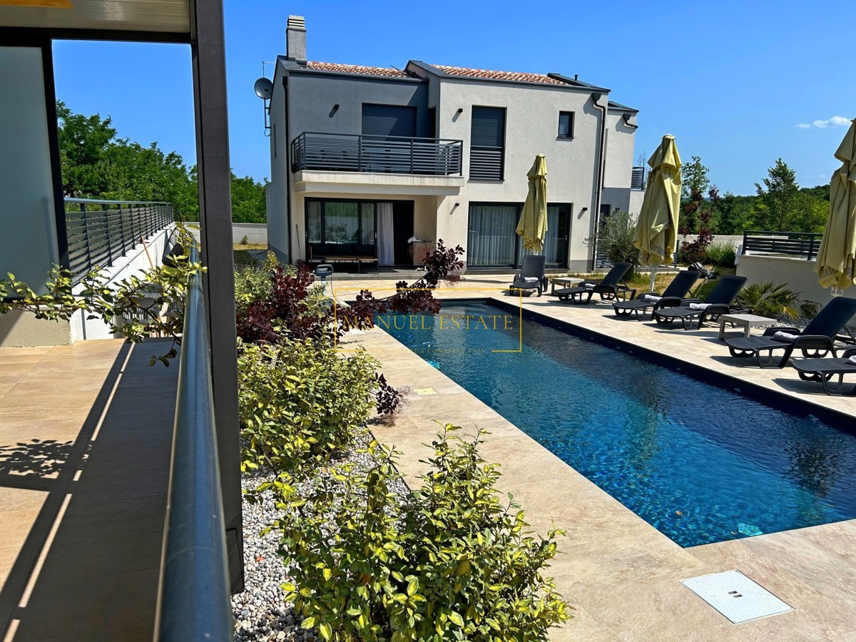 Luksuzna vila na mirni lokaciji, blizu Poreča