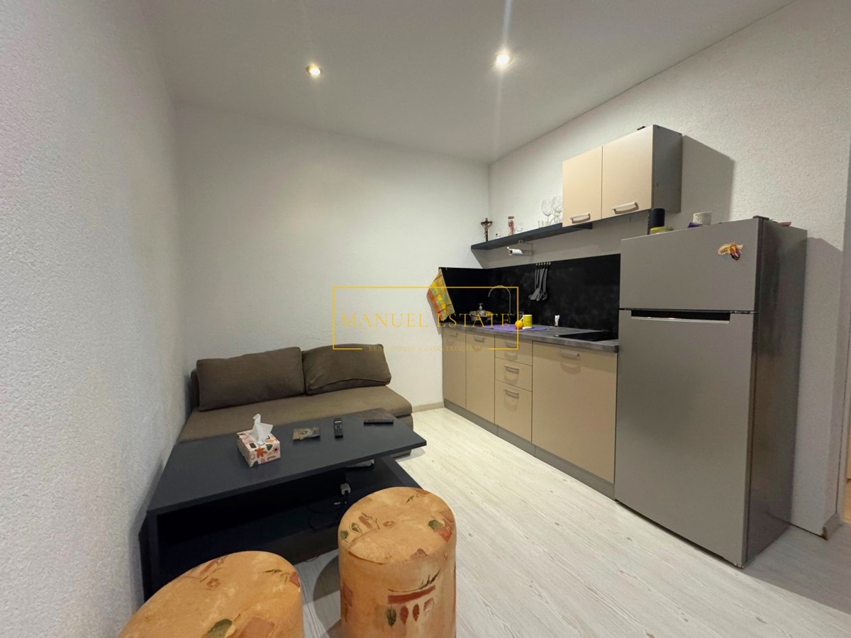 NA PRODAJU DVIJE STAMBENE JEDINICE UKUPNE POVRŠINE 45,32 M² U SAMOM CENTRU GRADA NOVIGRADA, ISTRA – SAMO 50 M OD MORA!