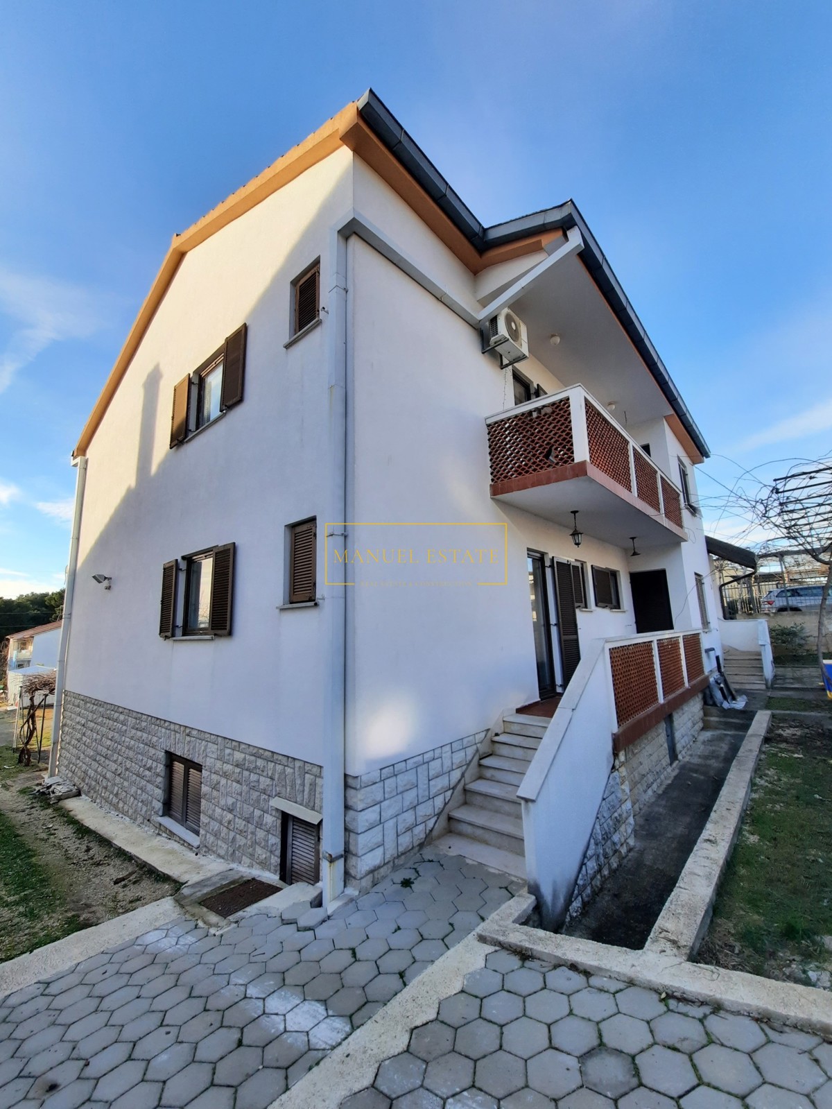 Samostojna hiša s tremi apartmaji, Poreč