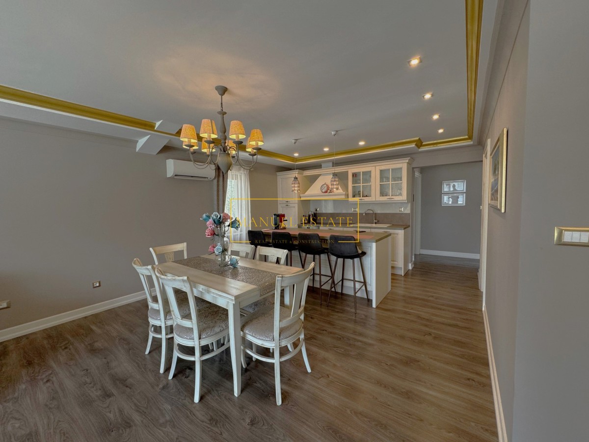 PREKRASNA PRIZEMNICA U OKOLICI POREČA S BAZENOM!