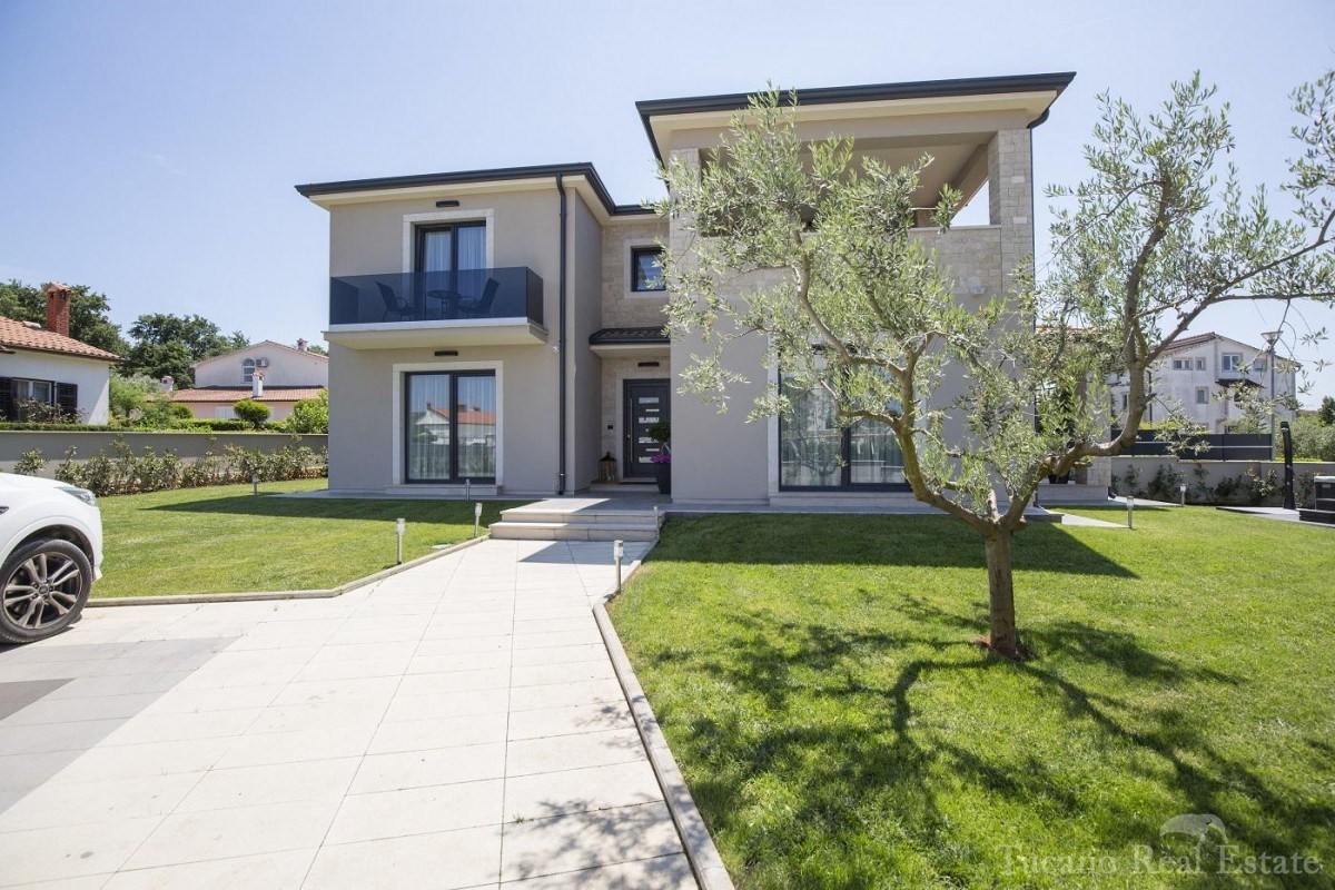 Wunderschön eingerichtete Doppelhaushälfte in der Nähe von Poreč