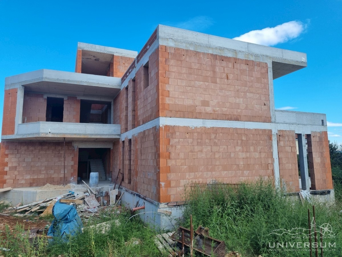 Beeindruckende moderne Villa mit Meerblick in der Nähe von Poreč
