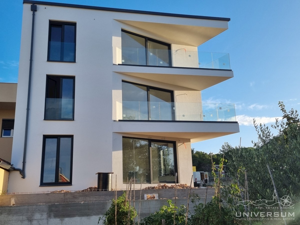 Vrhunski stan u prizemlju, novogradnja - Poreč