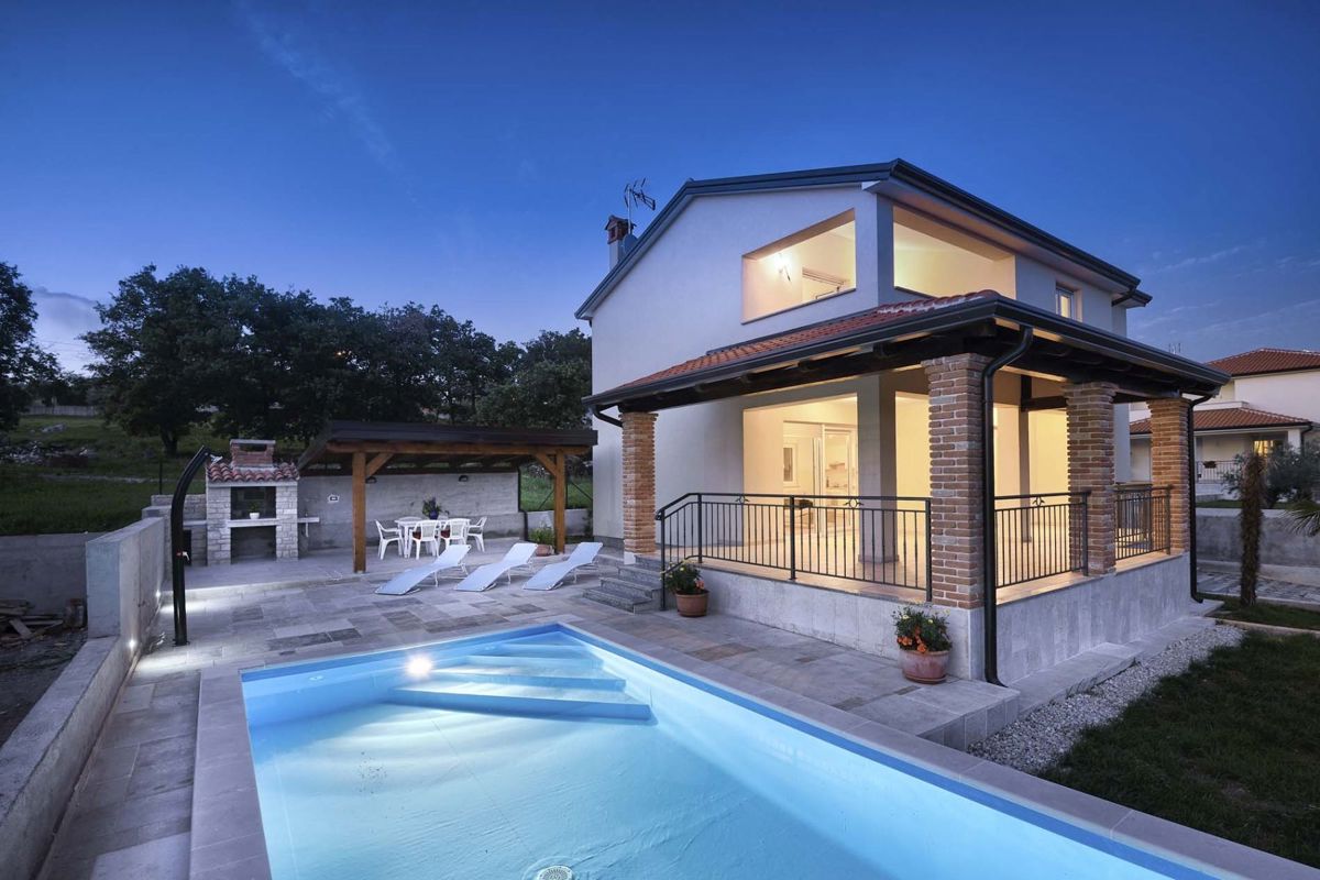 Holiday house with swimming pool, near Poreč